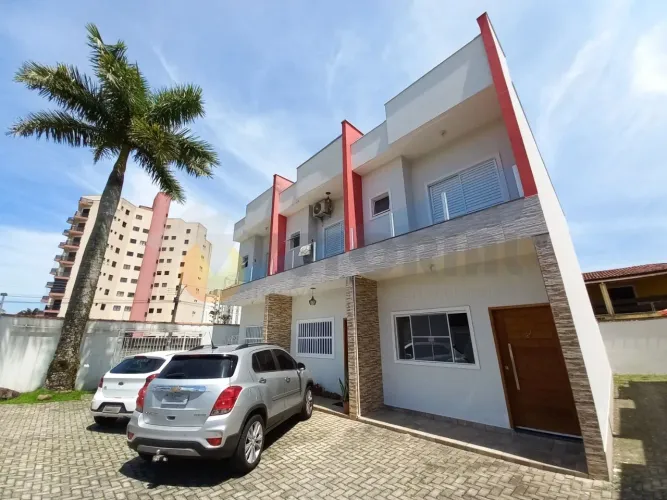 Sobrado com 2 dormitórios para alugar, 80 m² por R$ 3.000,00/mês - Jardim Aruan - Caraguat