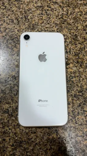 iphone XR - 64gb