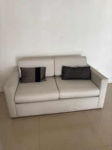 Sofá 2 lugares confortável
