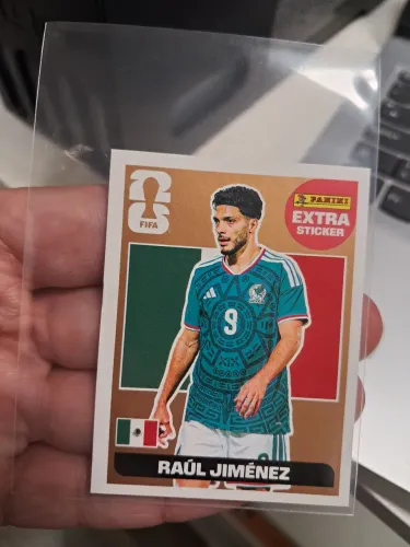 Figurinha legend bronze Raul Jimenez