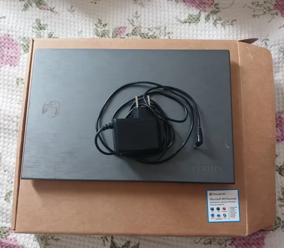Notebook C14 positivo 