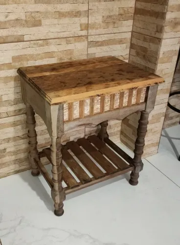 Mesinha decoração criado mudo