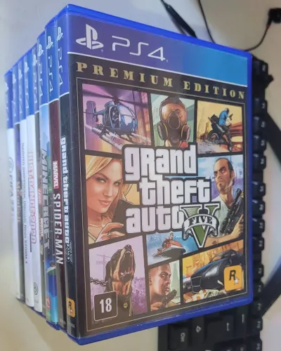 GTA 5 Playstation 4 em Português Original em Perfeito Estado - Grand Theft Auto 4 PS4
