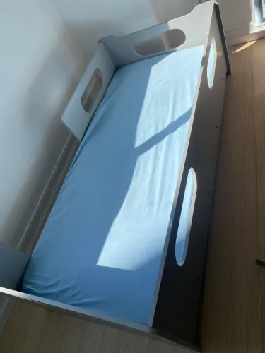 Cama de bebê até 4 anos