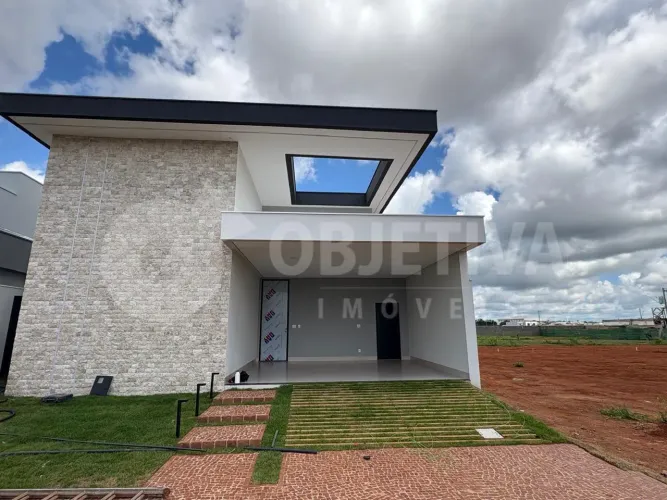 Casa em Condomínio à venda, 4 quartos, 4 suítes, 3 vagas, Reserva Novo Mundo - UBERLANDIA/