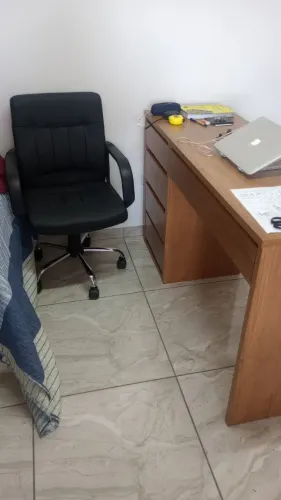 Cadeira de Escrivaninha - Em excelente estado