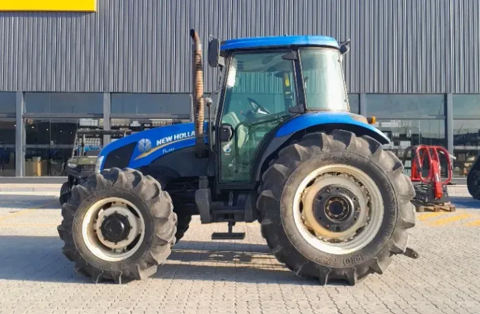 Trator New Holland TL95E