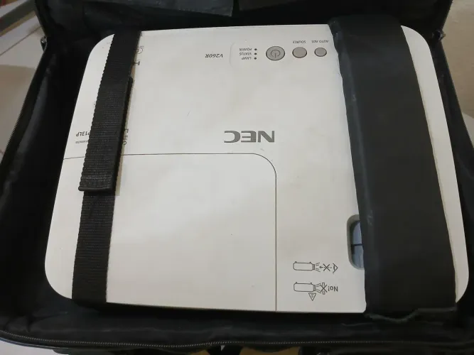 Projetor nec