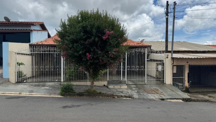 Casa com 4 dormitórios para alugar, 300 m² - Nova Araçoiaba - Araçoiaba da Serra/SP