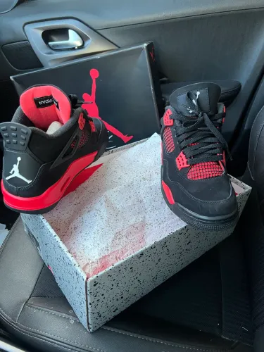 Air jordan 4 red thunder