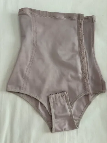 Vendo cintas cirúrgicas usada três vezes motivo da venda ficou grande depois da minha Lipo