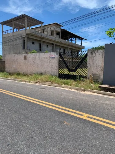 Vende-se terreno na praia de Lagoinha, bem localizado a 500m da praia