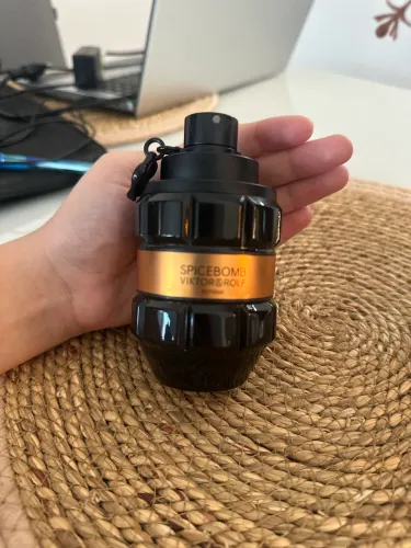 Perfume importado SPICEBOMB EXTREME