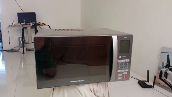 Micro-ondas Brastemp 38 litros inoxidável com grill