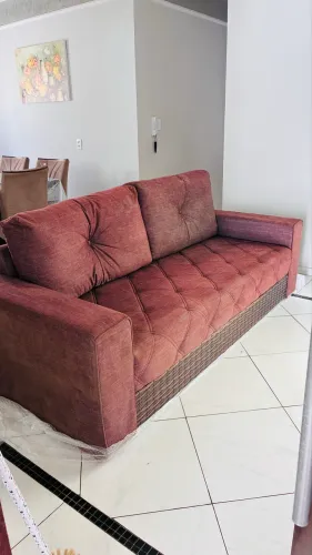 Sofá 3 lugares 2,22m-Excelente estado