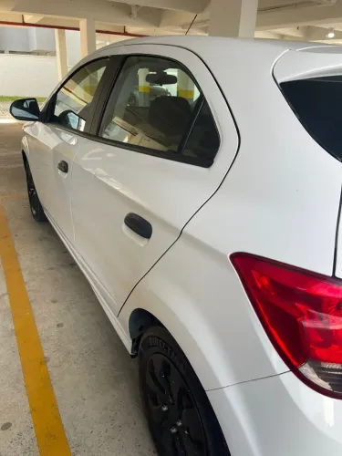 Chevrolet Onix JOY Hatch 1.0 8V Flex Mec. 4P 2019