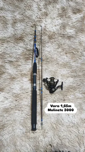 Vara de pesca com molinete novo 