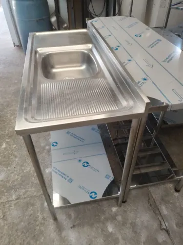 Bancada + pia em inox 