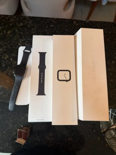 Apple Watch séries 4 44mm Black Sport GPS