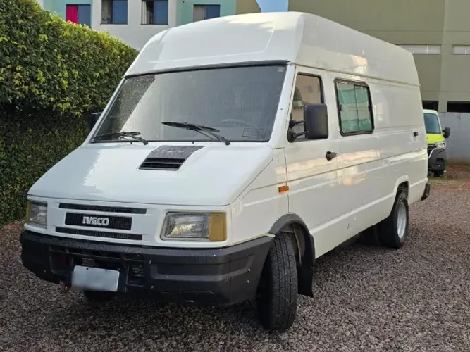Iveco Daily Chassi 35.1 16v0 2.8 103cv Diesel Mec. 2P 2003