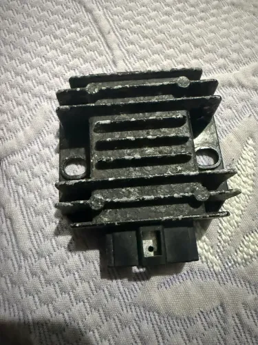 Retificador de voltagem Nmax original