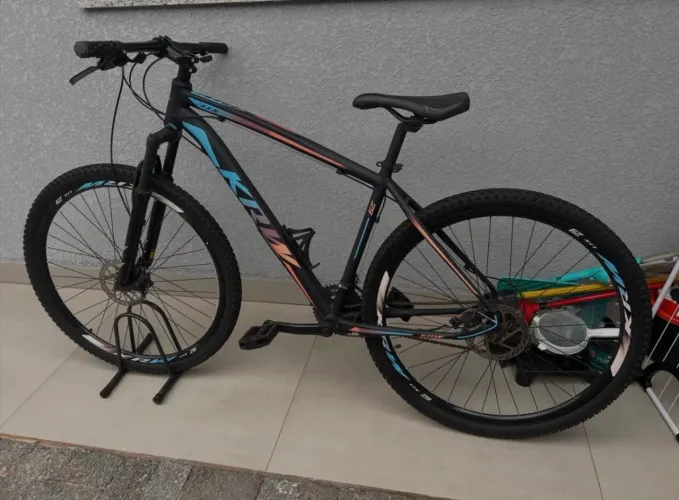 Bicicleta RIM Aro 29 - Quadro 17 - 24 Marchas - Freios a Disco Shimano