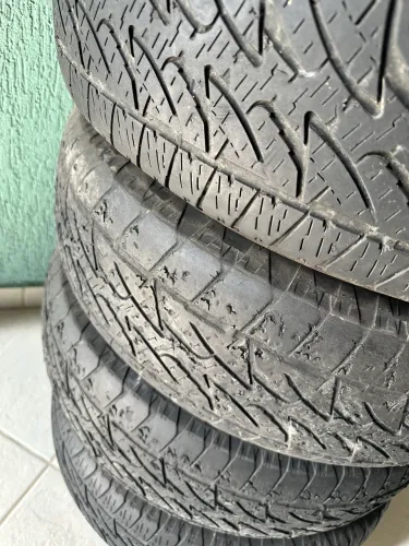 Pneu AT 255/70 R16