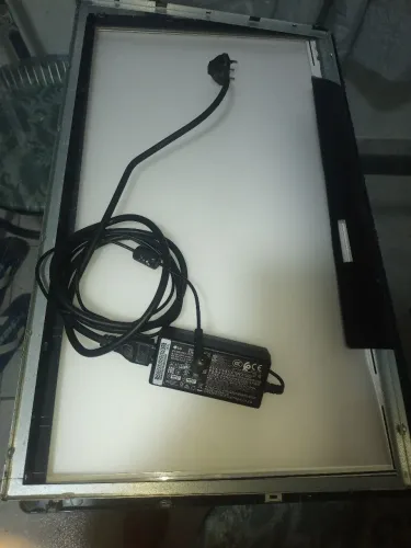 Fonte e painel de leda tv LG 24tl 520s