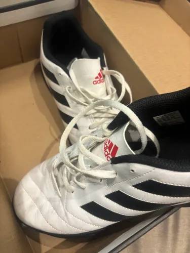 Chuteira branca - Adidas - 42