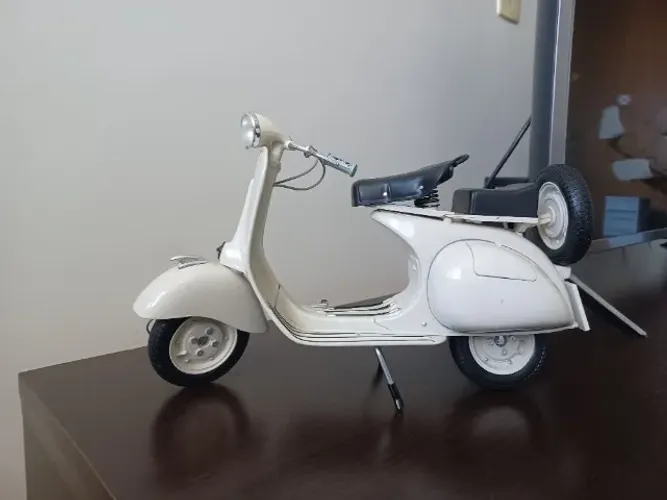 Miniatura Moto Vespa 