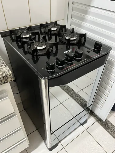 Fogão 4 Bocas Espelhado com Mesa de Vidro Dako Magister Style. Adaptado para gás ENCANADO