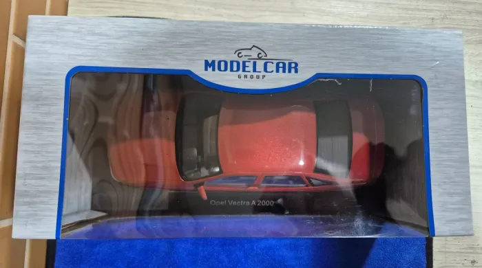 Miniatura Vectra A
