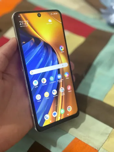 Poco F4