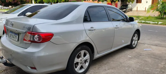 Toyota Corolla GLI 1.8 Flex 16V Aut. 2012