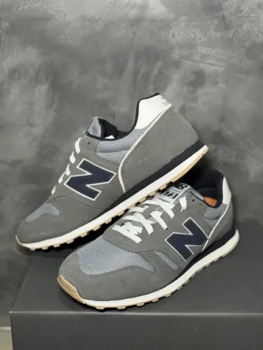 Tênis New Balance 373v2 Cinza Cinza Tamanho 41