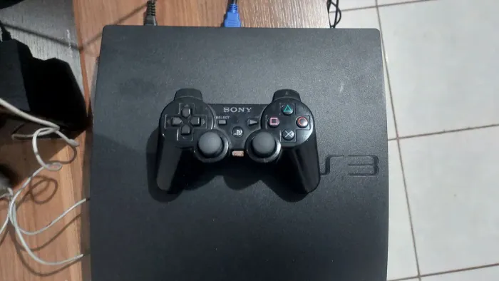 Vendo Ps3 Slim desbloqueado com 9 jogos