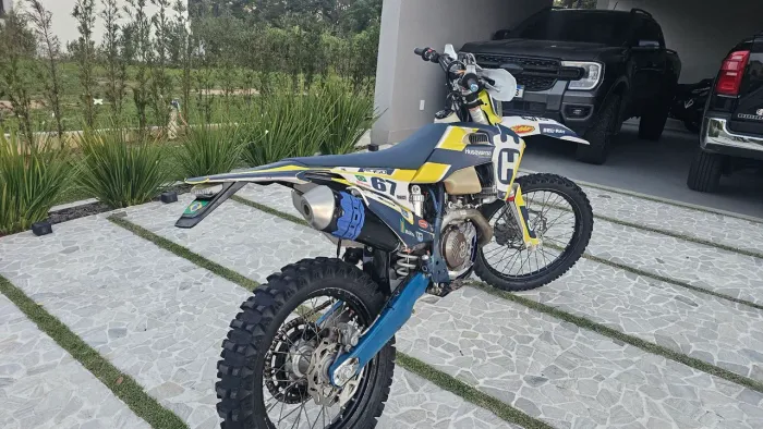 HUSQVARNA 450 FE ano 2023 Buscas KTM 450 KTM 350 KTM 300 HUSQVARNA 350 FE