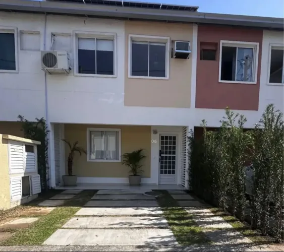 Imóvel para aluguel possui metros quadrados com 3 quartos em Vargem Pequena - Rio de Jane