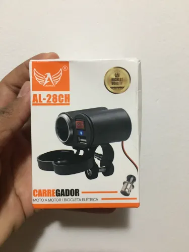 Carregador de celular para moto