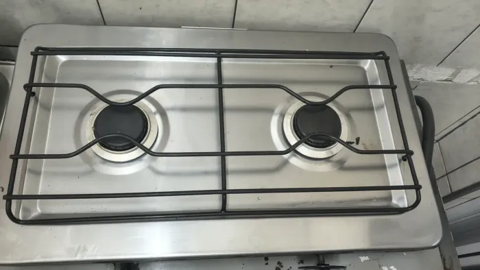 Fogão de mesa portátil de 2 bocas da marca Venax, da linha Flamalar