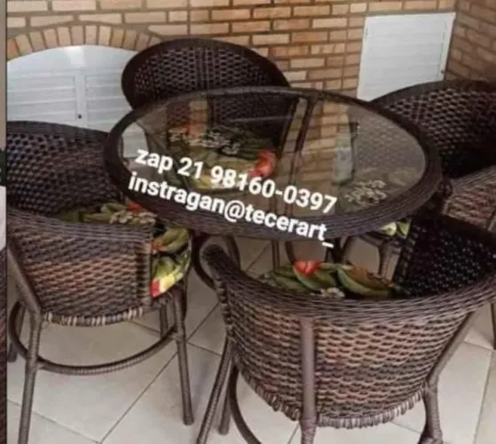 Móveis de fibra sintética