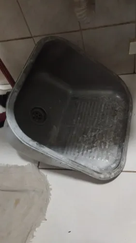 Tanque Monobloco de 30L em aço inox com pedra de mármore