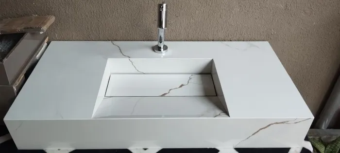 Lavatório esculpido porcelanato 80x40