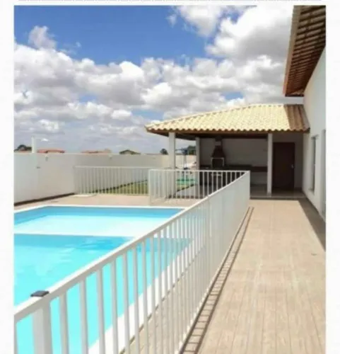 Vaga de quarto para mulher em apartamento mobiliado