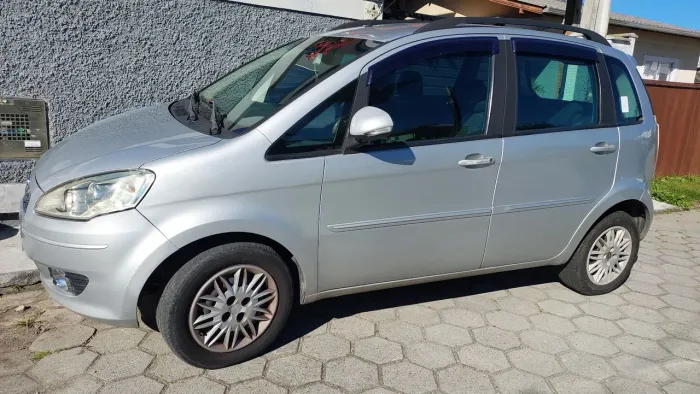 Fiat Idea Attractive 1.4 Fire Flex 8V 5P 2013