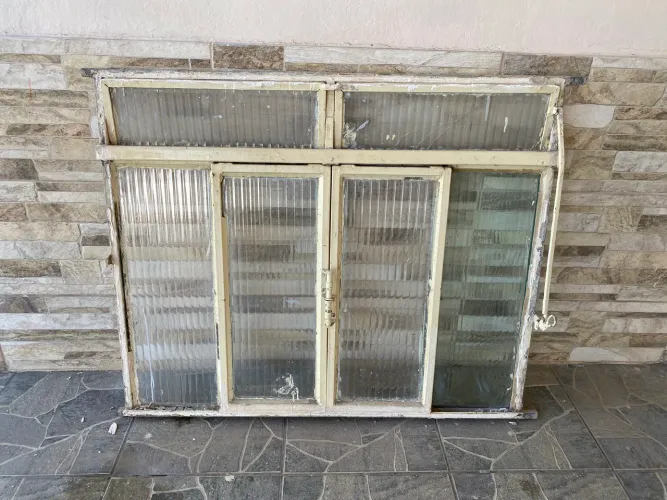 Janela 1.20 (altura) X 1.00 (largura) em Ipatinga