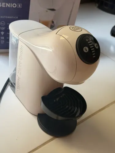 Vende-se cafeteira Dolce gusto