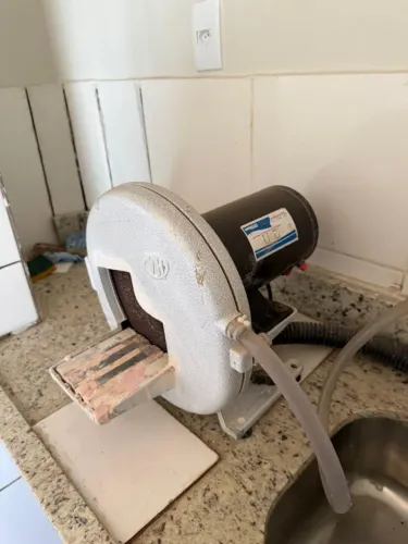 Politriz Odontológica Microdental VH 1/2 CV com Aspiração
