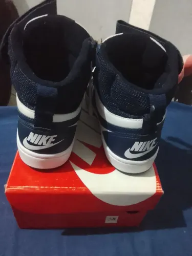 Sapato Nike excelente estado super confortável numeração 35/36
