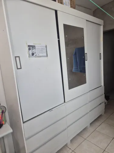 Guarda roupa de casal